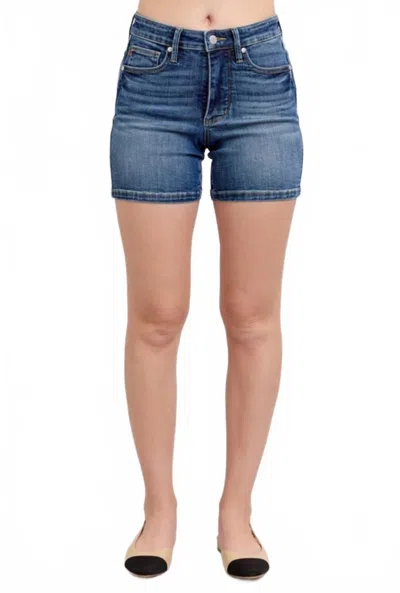 Judy Blue Tummy Control Mid Rise Shorts In Medium Wash In Blue