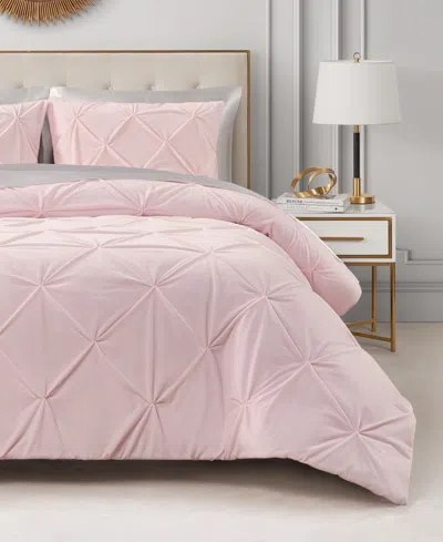 JUICY COUTURE KISS PLEAT PLUSH 3-PC. COMFORTER SET, KING