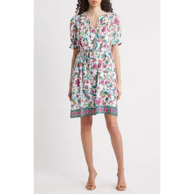 Julia Jordan Floral Print Short Sleeve Dress In White Multi