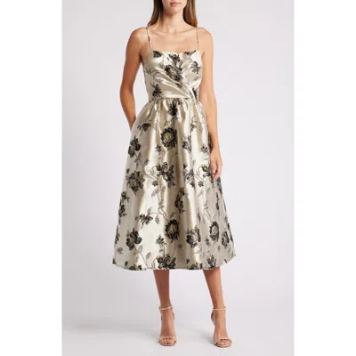 Julia Jordan Metallic Floral Brocade Cocktail Dress In Gold