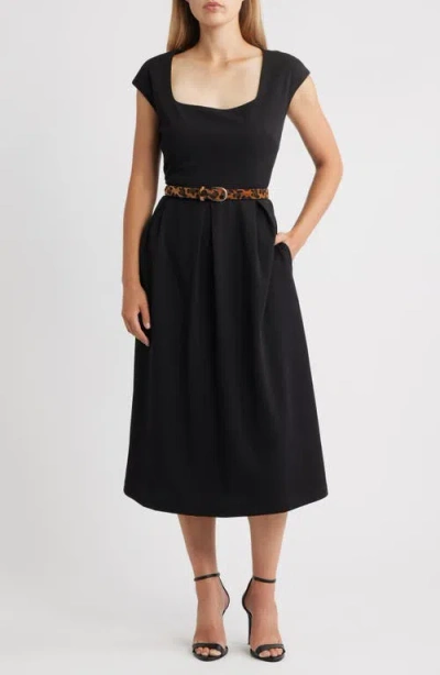 Julia Jordan Midi Dress
