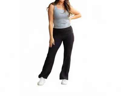 Julia Rose Rachel Relaxed Fit Round 2 Leggings In Black In Blue