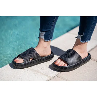 Julia Rose Women's Insanely Comfy Beach Casual Slides In Black Leopard