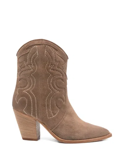 Julie Dee Embroidered Pointed Cowboy Boots In Brown