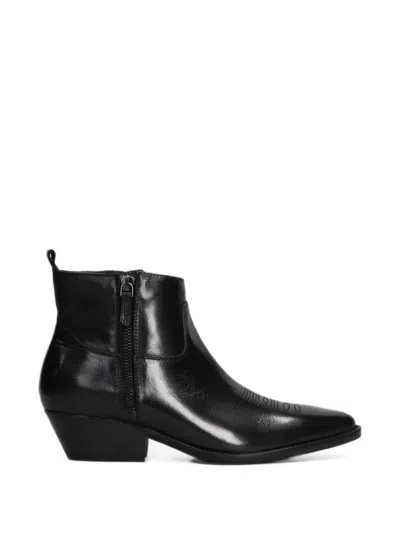 Julie Dee Leather Ankle Boots In Black