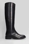 Julie Dee Low Heels Boots In Black Leather In Black