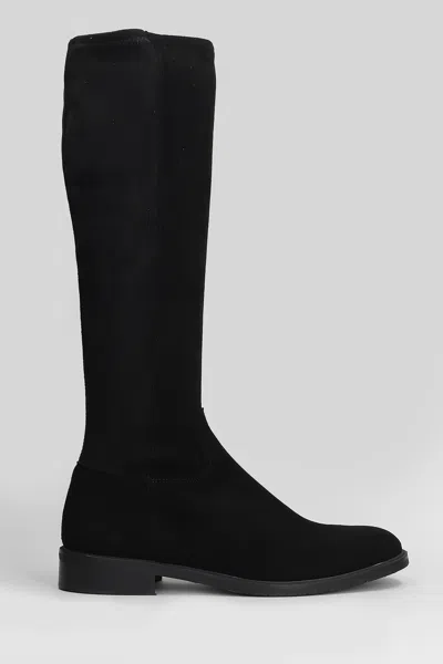 Julie Dee Low Heels Boots In Black Suede