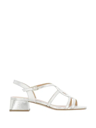 Julie Dee Metallic-effect Strappy Sandals In Silver