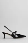 Julie Dee Pumps In Black