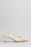 Julie Dee Pumps In Beige Leather In Beige
