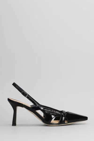 JULIE DEE PUMPS IN BLACK LEATHER