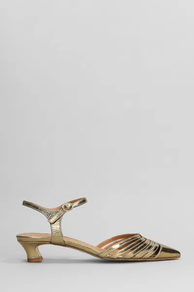 JULIE DEE PUMPS IN GOLD LEATHER