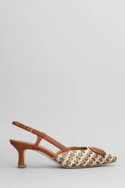 JULIE DEE PUMPS IN LEATHER COLOR RAFFIA