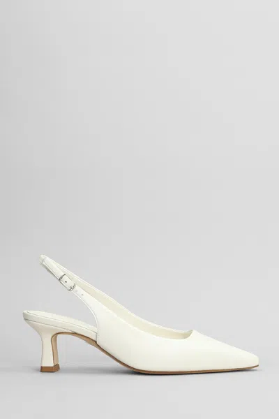 JULIE DEE PUMPS IN WHITE LEATHER