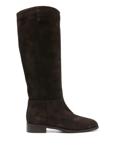 Julie Dee Round-toe Boots In Brown