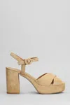 Julie Dee Sandals In Beige Suede