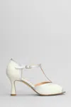 Julie Dee Sandals In White Leather In White