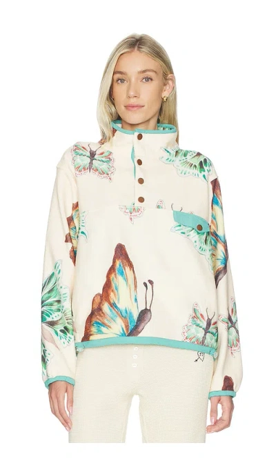 Juliet Johnstone Sherpa Fleece Pullover In White