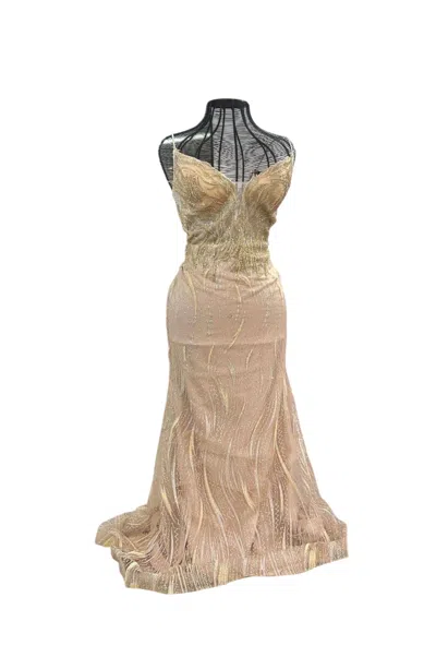Juliet Women's Make A Bold Statement Dress - Plus In Gold In Nude