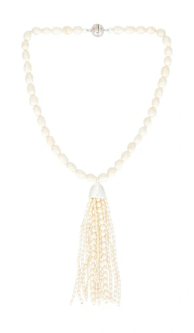 Julietta Delfina Necklace In White