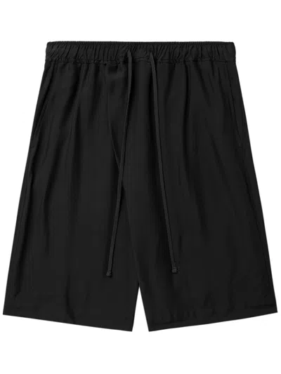 Julius Straight-leg Bermuda Shorts In Black