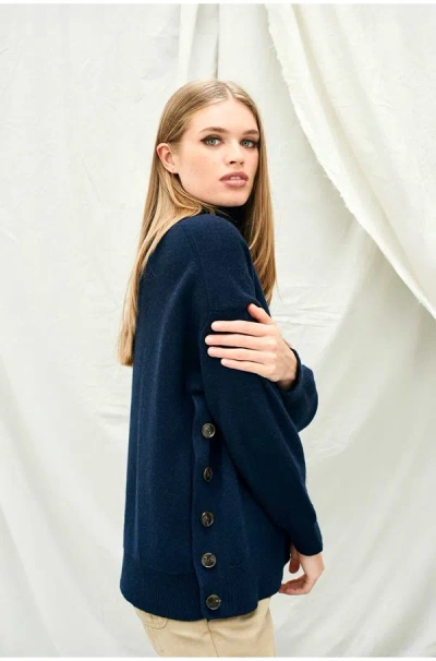 Jumper 1234 Boyfriend Button Roll Collar In Navy In Blue