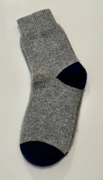 Jumper1234 Unisex Tip Toe Socks In Mid Grey Navy In Gray