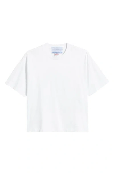 Jungles Embrace Cotton Graphic T-shirt In White