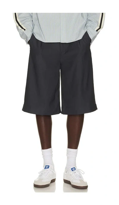 Jungles Everyday Hollywood Waist Shorts In Black