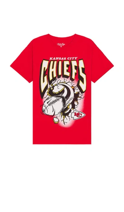 Junk Food Chiefs Breakthru Tee In Red