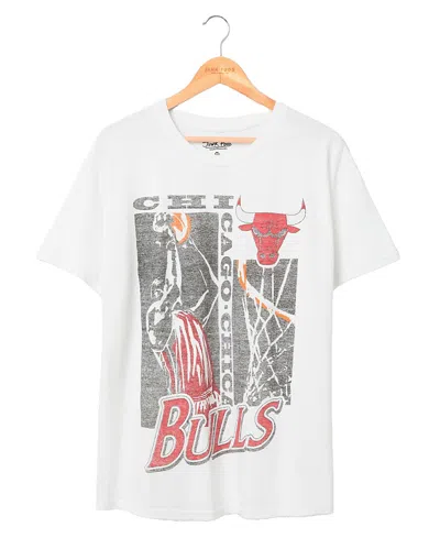 Junk Food Clothing Unisex Nba Chicago Bulls Jump Shot Short Sleeve Tee In White