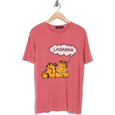 Junk Food Garfield Lasagna Graphic T-shirt In Pink