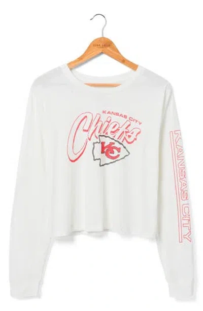 Junk Food Kansas City Chiefs Long Sleeve Graphic Cropped T-shirt In White