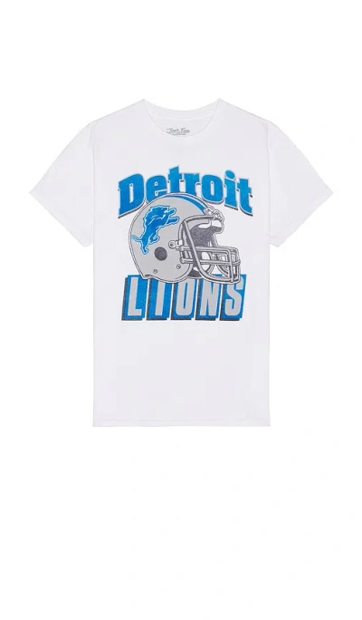 Junk Food Lions Throwback Helmut Tee In White