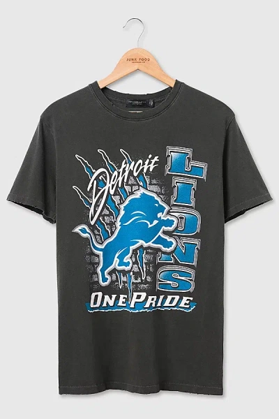 Junk Food Nfl Team Vintage Inspired Tee In Detroit Lions, Men's At Urban Outfitters In Black