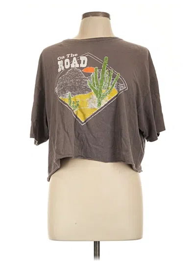 Pre-owned Junk Food Short Sleeve T-shirt In Brown