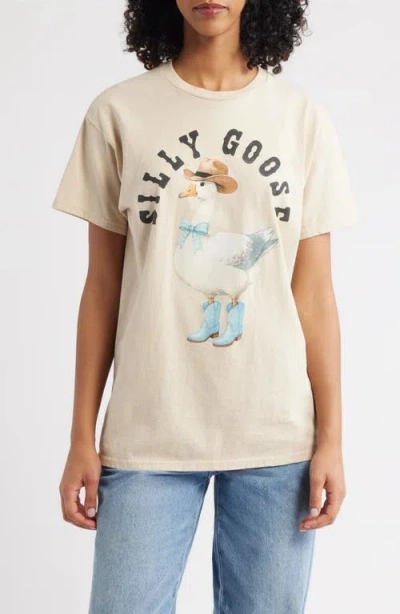 Junk Food Silly Goose Graphic T-shirt In Neutral
