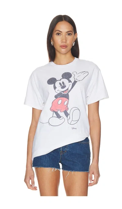 Junk Food Waving Mickey Tee In White