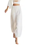Just Bee Queen Malibu Lounger Pants In White In White