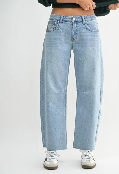 Just Black Denim Barrel Jean In Light Wash In Blue
