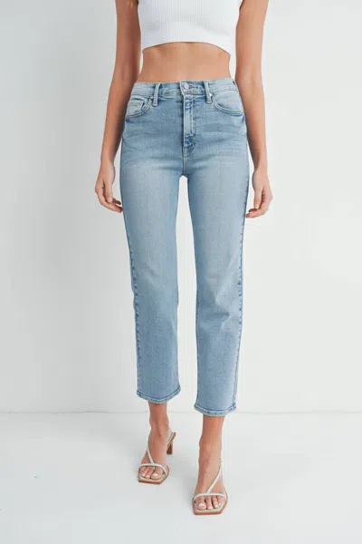 JUST BLACK DENIM HIGH RISE CLASSIC STRAIGHT JEAN IN LIGHT DENIM