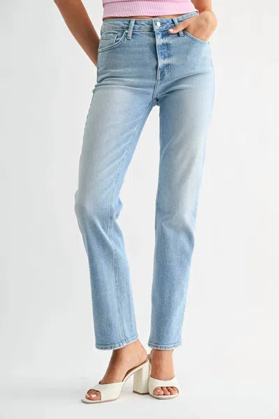 Just Black Denim Mid Rise Stovepipe Straight Jean In Medium Blue