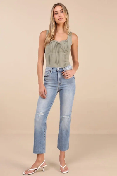 Just Black Karely Light Wash Denim High-rise Distressed Mom Jeans In Blue