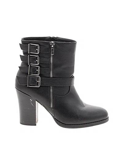 Pre-owned Just Fab Ankle Boots In Black