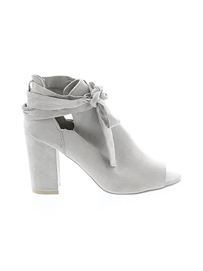 Pre-owned Just Fab Ankle Boots In Gray