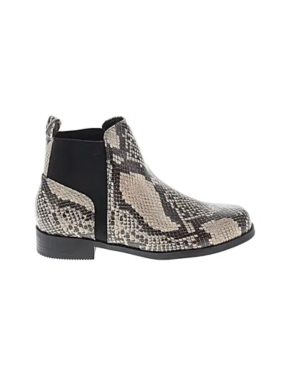 Pre-owned Just Fab Ankle Boots In Gray