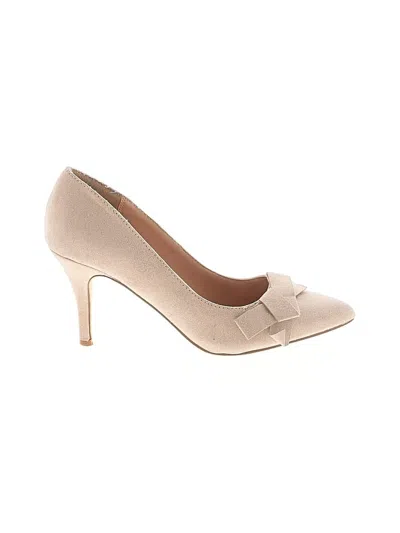 Pre-owned Just Fab Heels In Ivory