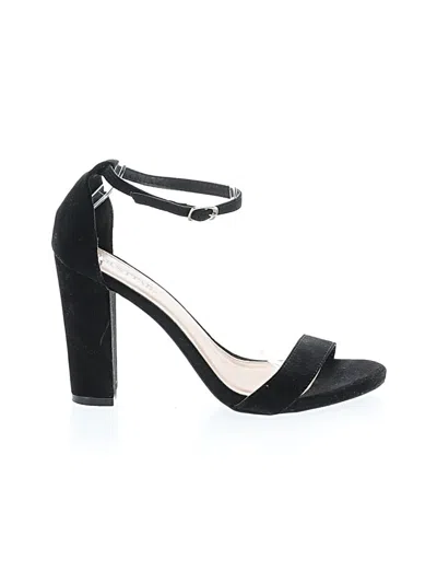Pre-owned Just Fab Sandals In Black