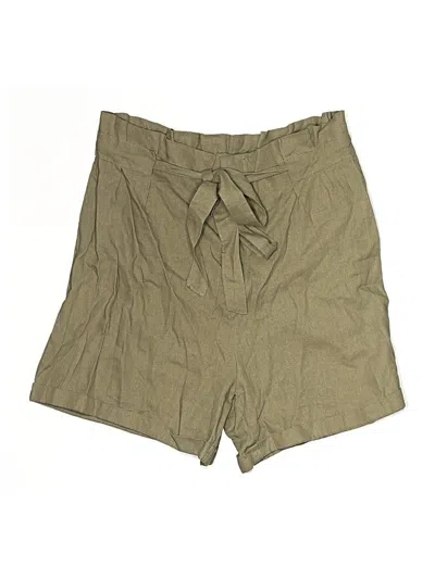 Pre-owned Just Living Khaki Shorts In Green