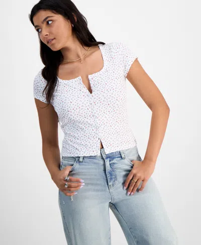 Just Polly Juniors' Ditsy Floral Button-front Top In Ivory,pink Floral